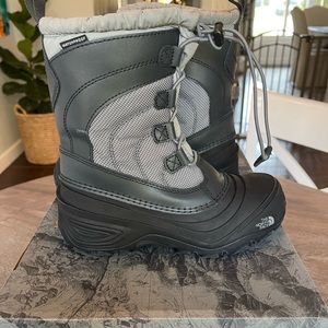 Youth North Face Boots size 3